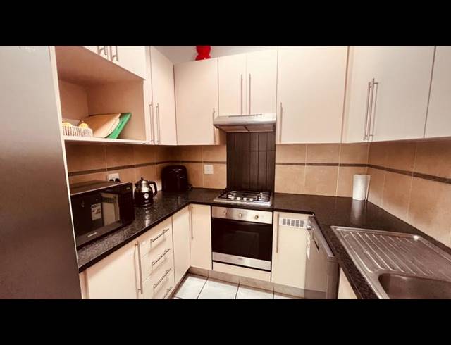 3 BEDROOM TOWNHOUSE FOR SALE IN ERASMUSPARK